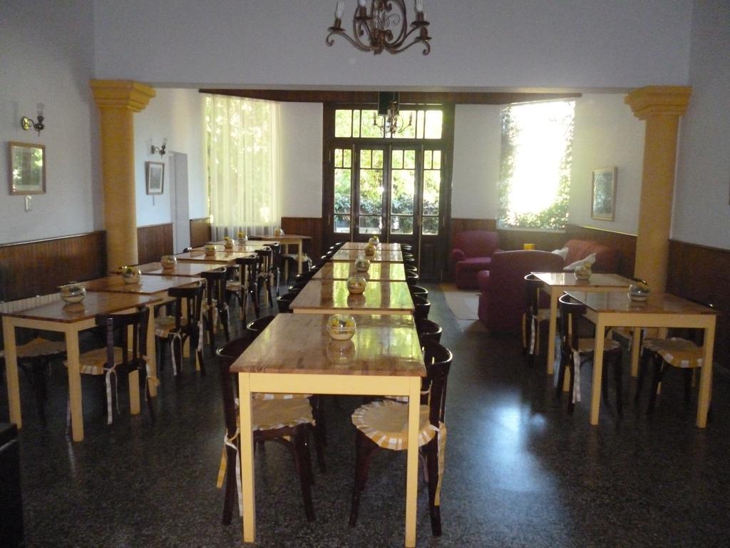 Hotel Alihuen Sierra de la Ventana Exterior foto